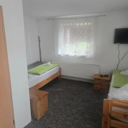 Haus 8 度假居 Lauterhofen