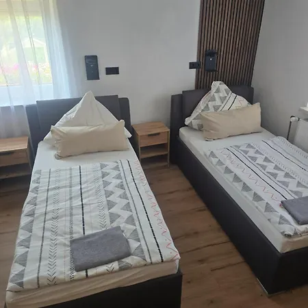度假居 Haus 8 Lauterhofen
